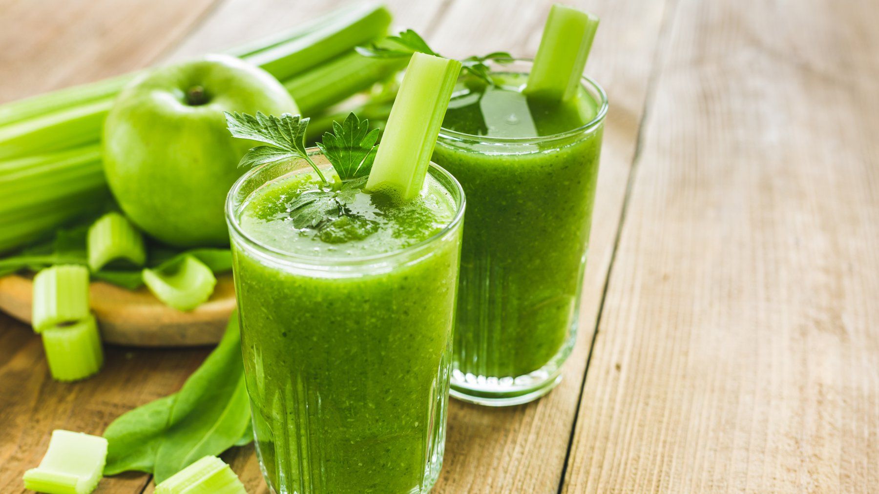 Lợi ích nước ép cần tây trong chế độ ăn lành mạnh